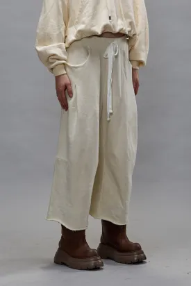 CROPPED PLEATED SWEATPANT - NATURAL