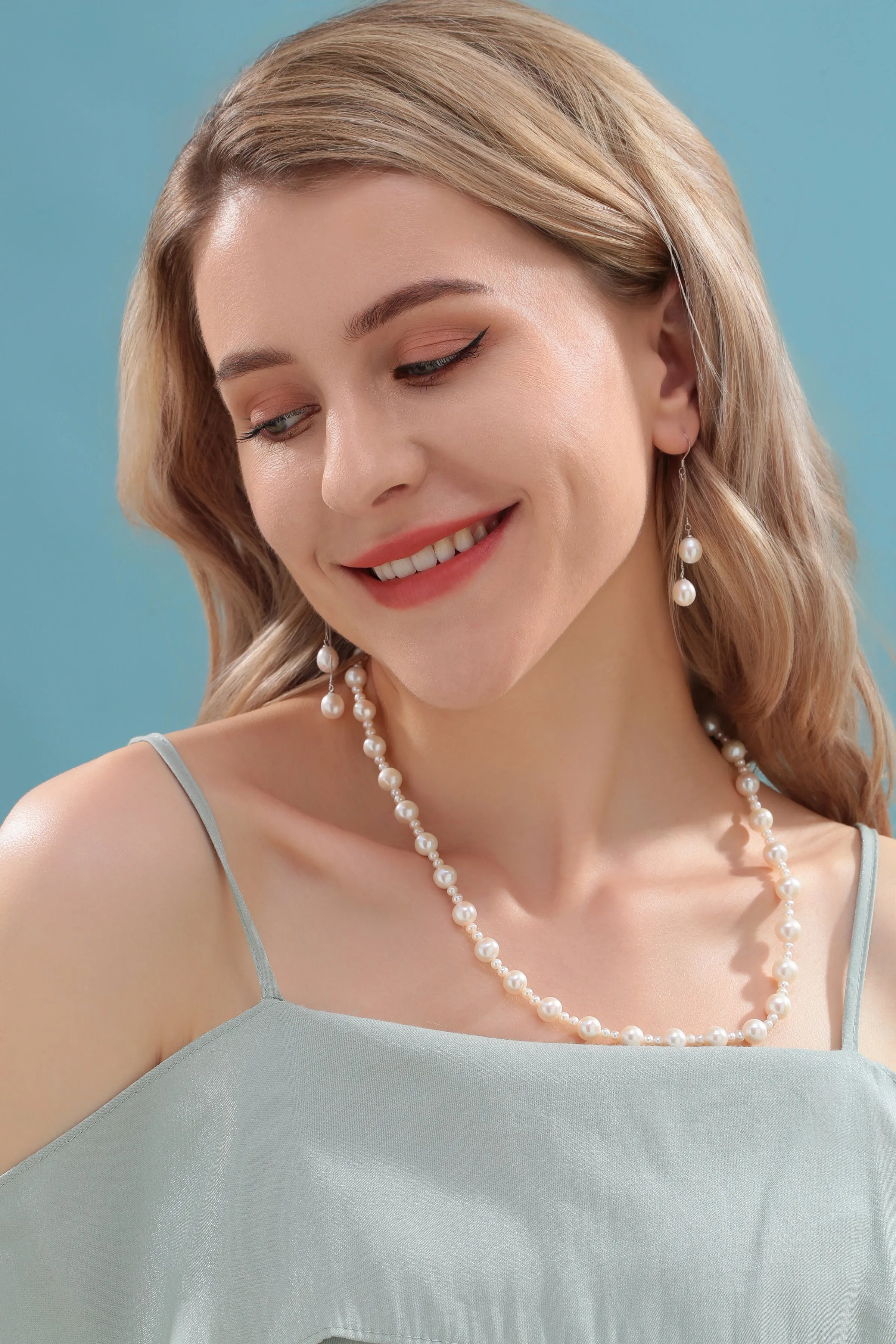 Elegance Freshwater Pearl Beaded Necklace